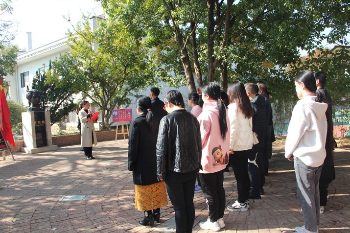 诵读家书.JPG